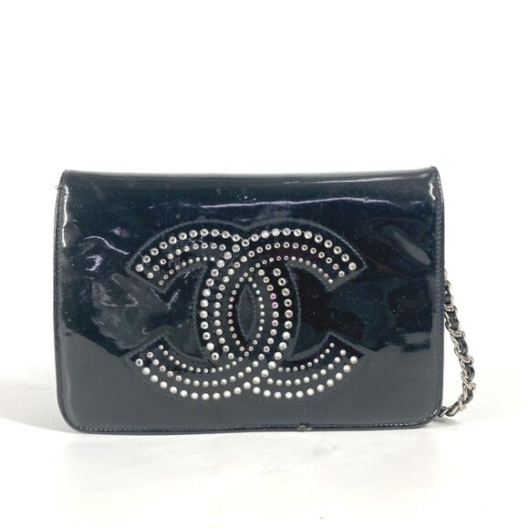 CHANEL Black Leather Logo Shoulder Bag - Picture 1 of 16